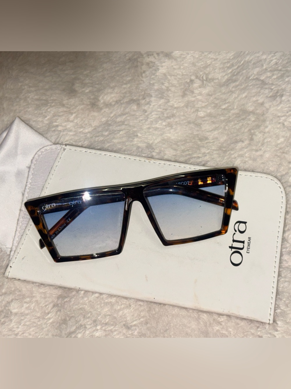 Otra ASCOT Eyewear Women's Tortoiseshell Square Sunglasses - Brown Gradient Lens